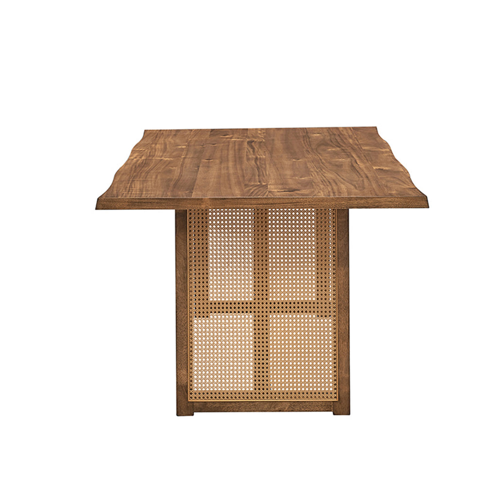 Gjord Rattan Dining Table