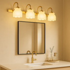 Klassieke wandlamp met bloemvormige glazen kap