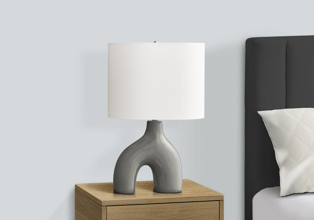 Ulvhilde Ceramic Table Lamp