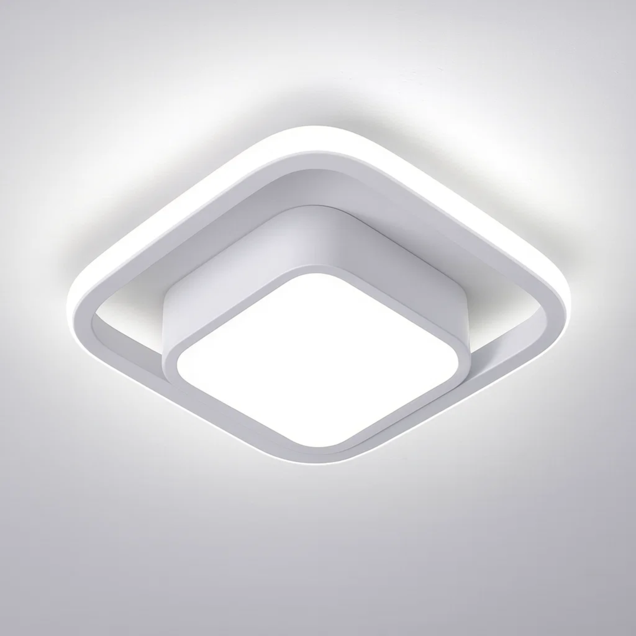 Double ring ceiling lamp with calm appearance