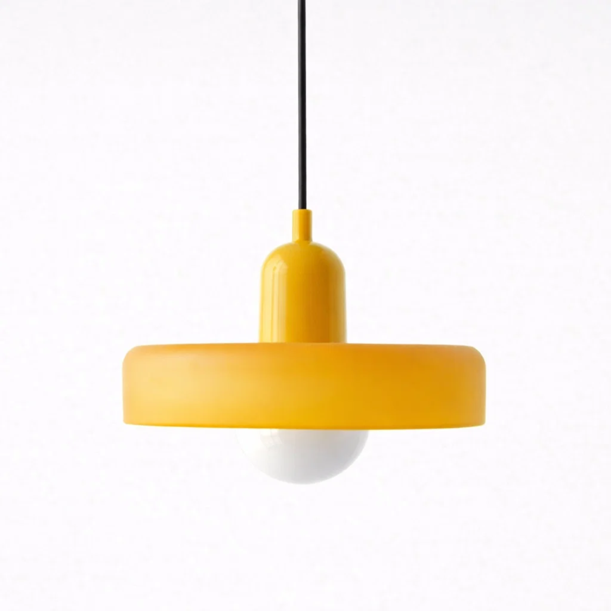 Bauhaus plafondlampen met glas en kleuraccenten