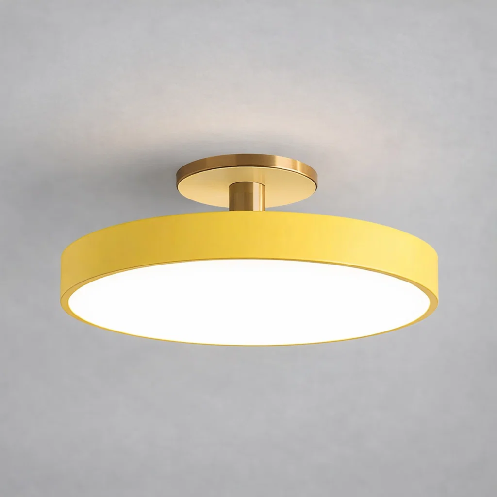 Strakke ronde plafondlamp voor een modern interieur