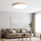 Ronde plafondlamp met warme houtlook en zacht