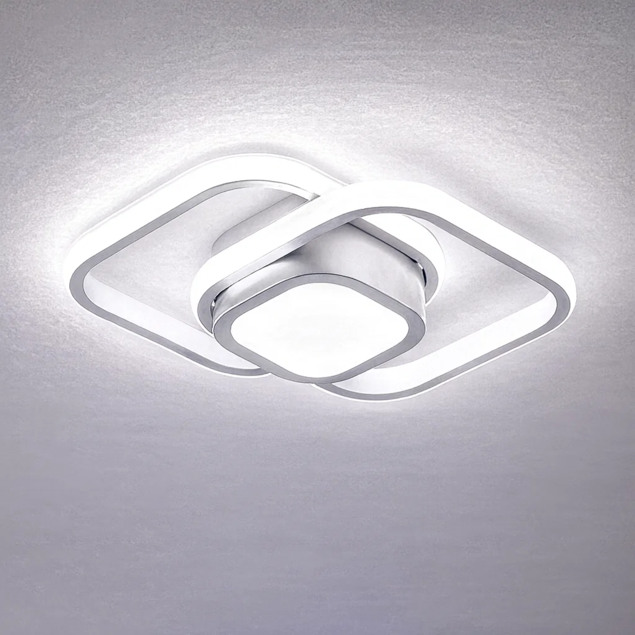 Double ring ceiling lamp with calm appearance