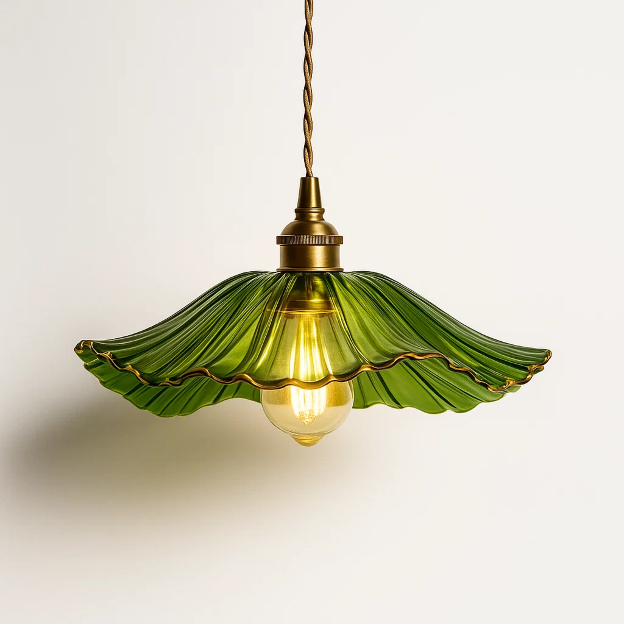 Klassieke bloemvormige glazen hanglamp