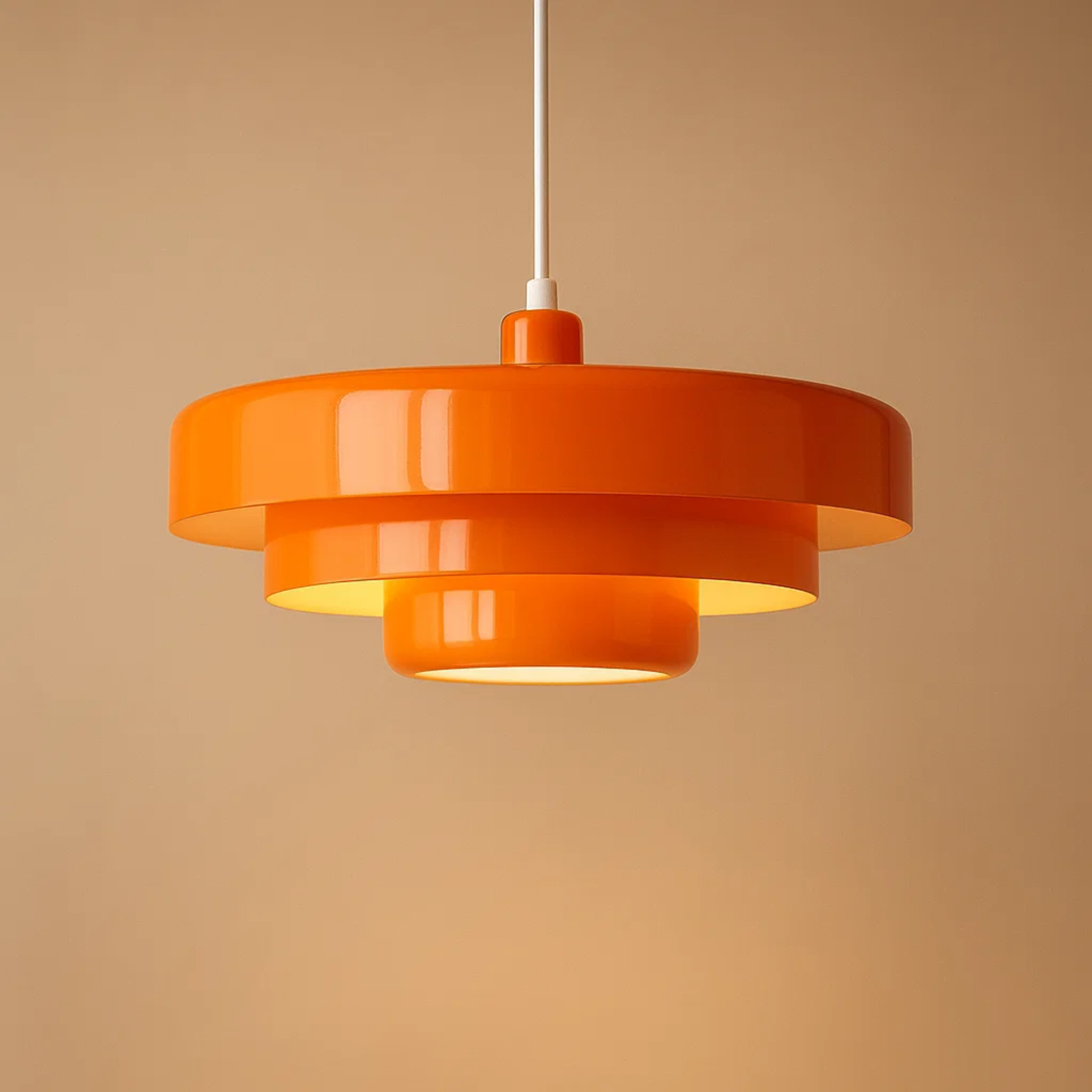 Retro gekleurde hanglamp met gelaagde kap