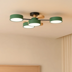 Moderne loftlampe med runde skiver og subtilt trælook