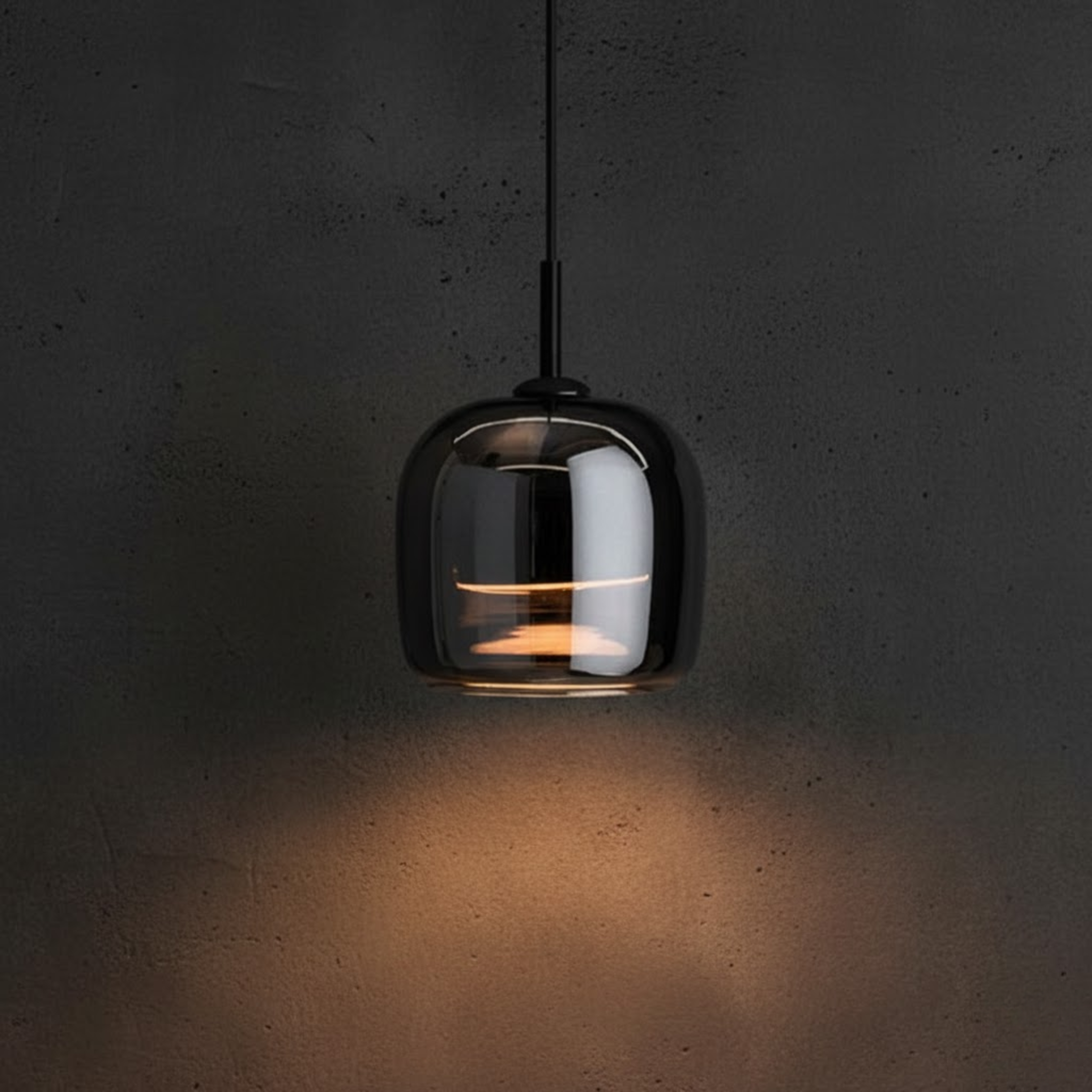 Nordic hanglamp met zwart glazen ontwerp