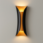 Moderne wandlamp met gebogen ontwerp in zwart-metallic afwerking