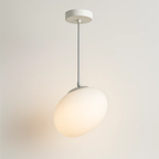 Moderne ovale hanglamp met witte glazen kap in meerdere maten