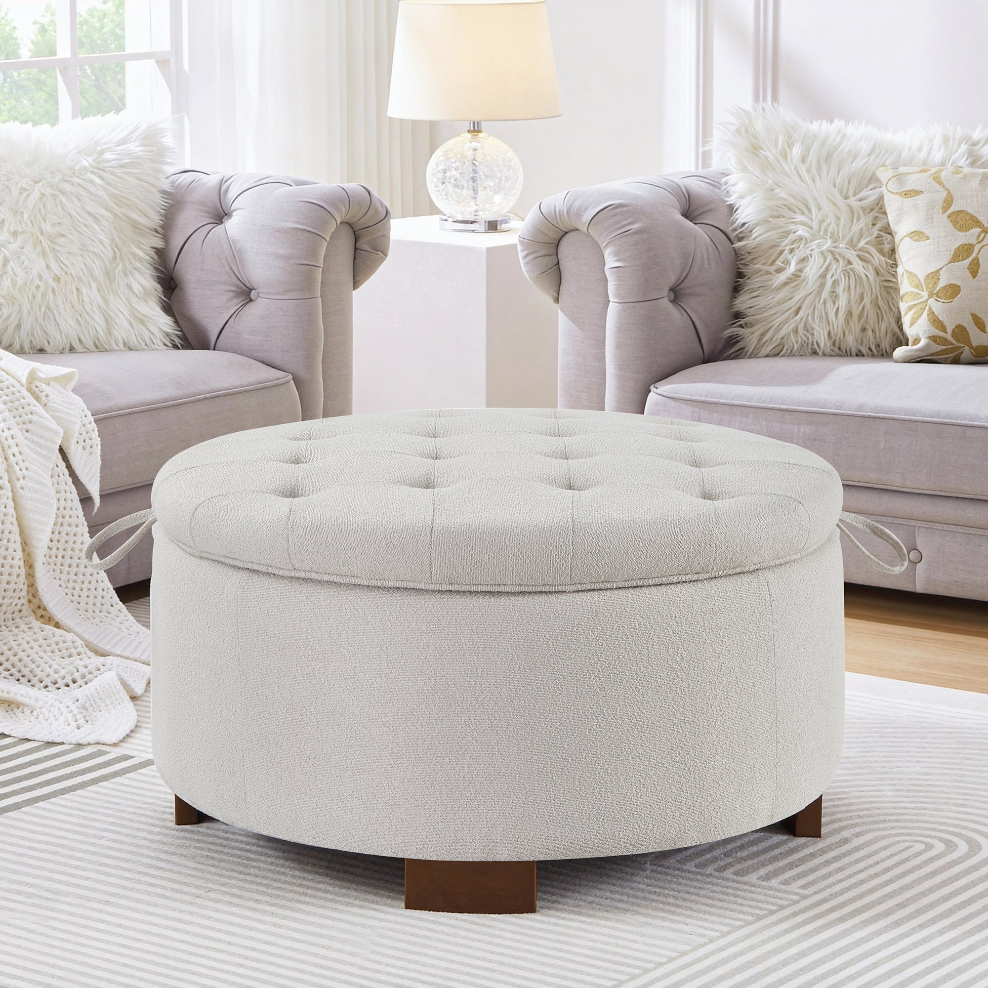 Torhild Round Boucle Ottoman