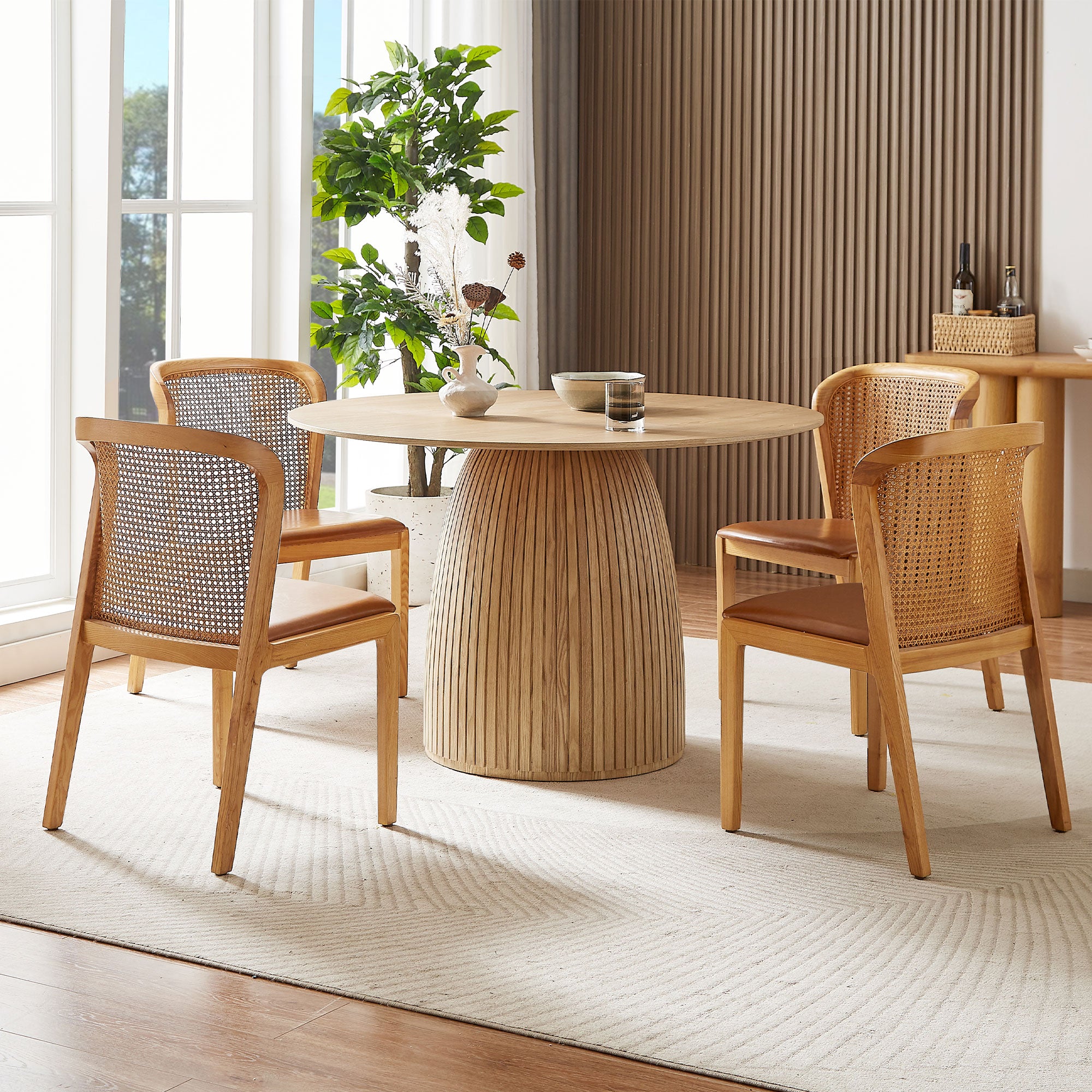 Runa Round Oak Dining Table