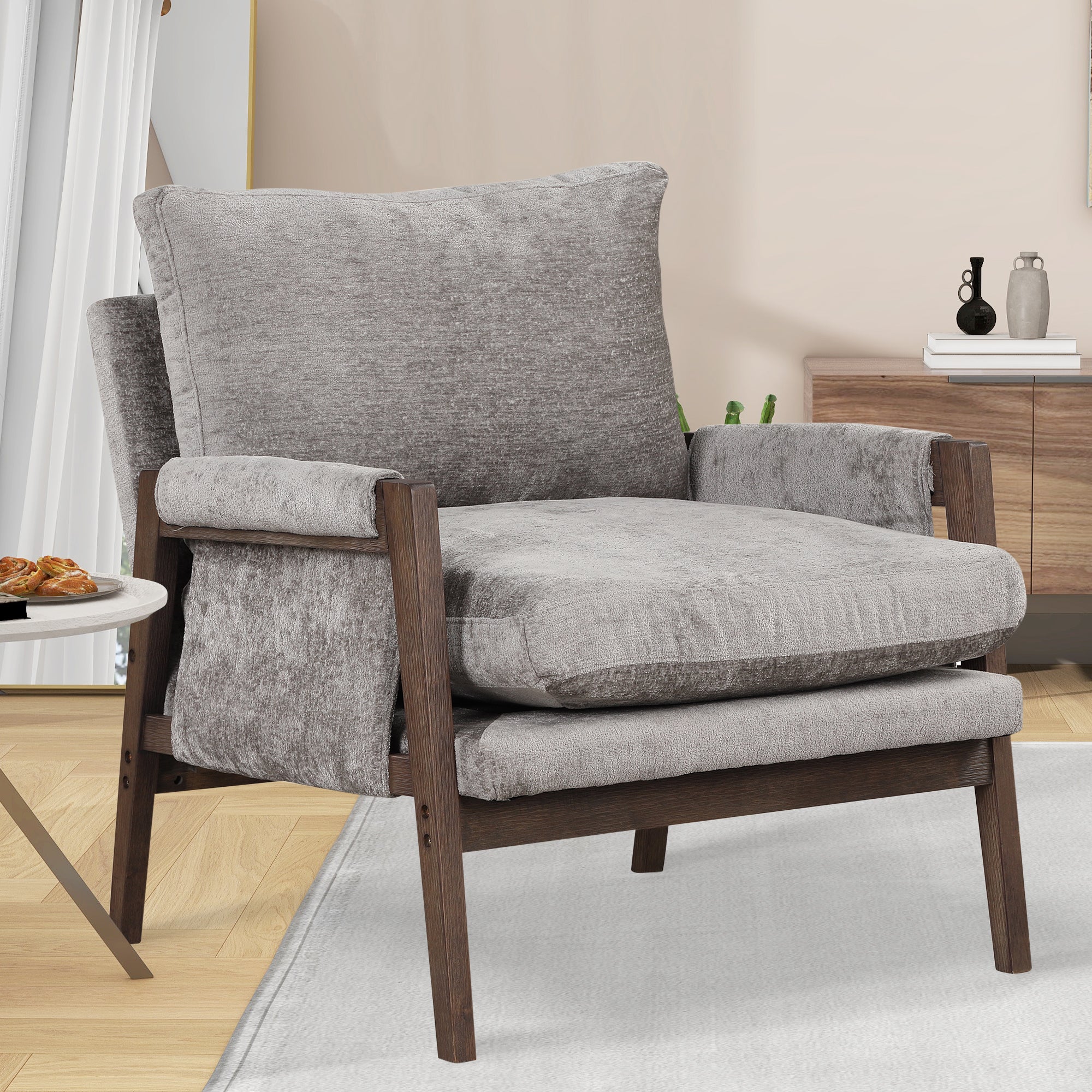Janne Velvet Accent Chair