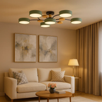 Moderne loftlampe med runde skiver og subtilt trælook