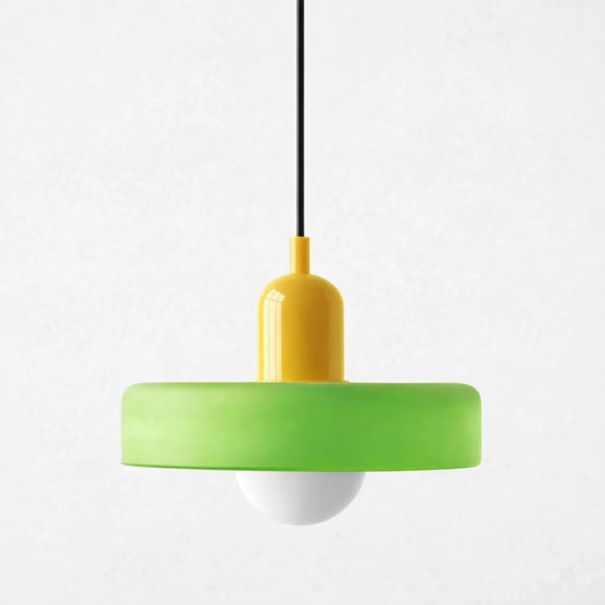 Bauhaus plafondlampen met glas en kleuraccenten
