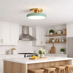 Strakke ronde plafondlamp voor een modern interieur