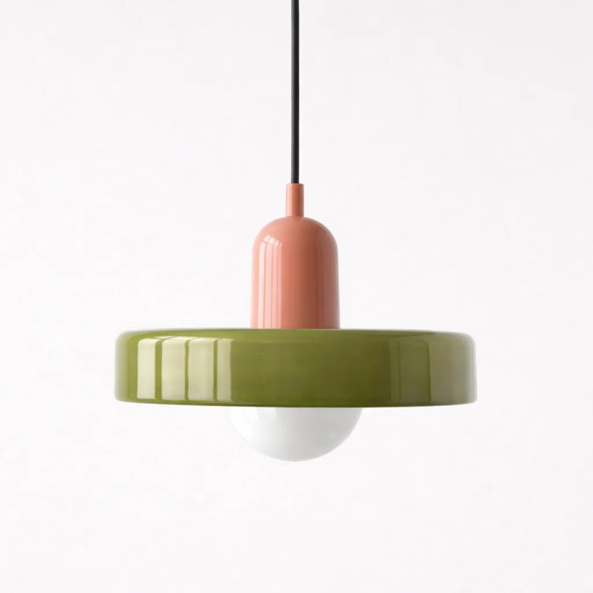 Bauhaus plafondlampen met glas en kleuraccenten