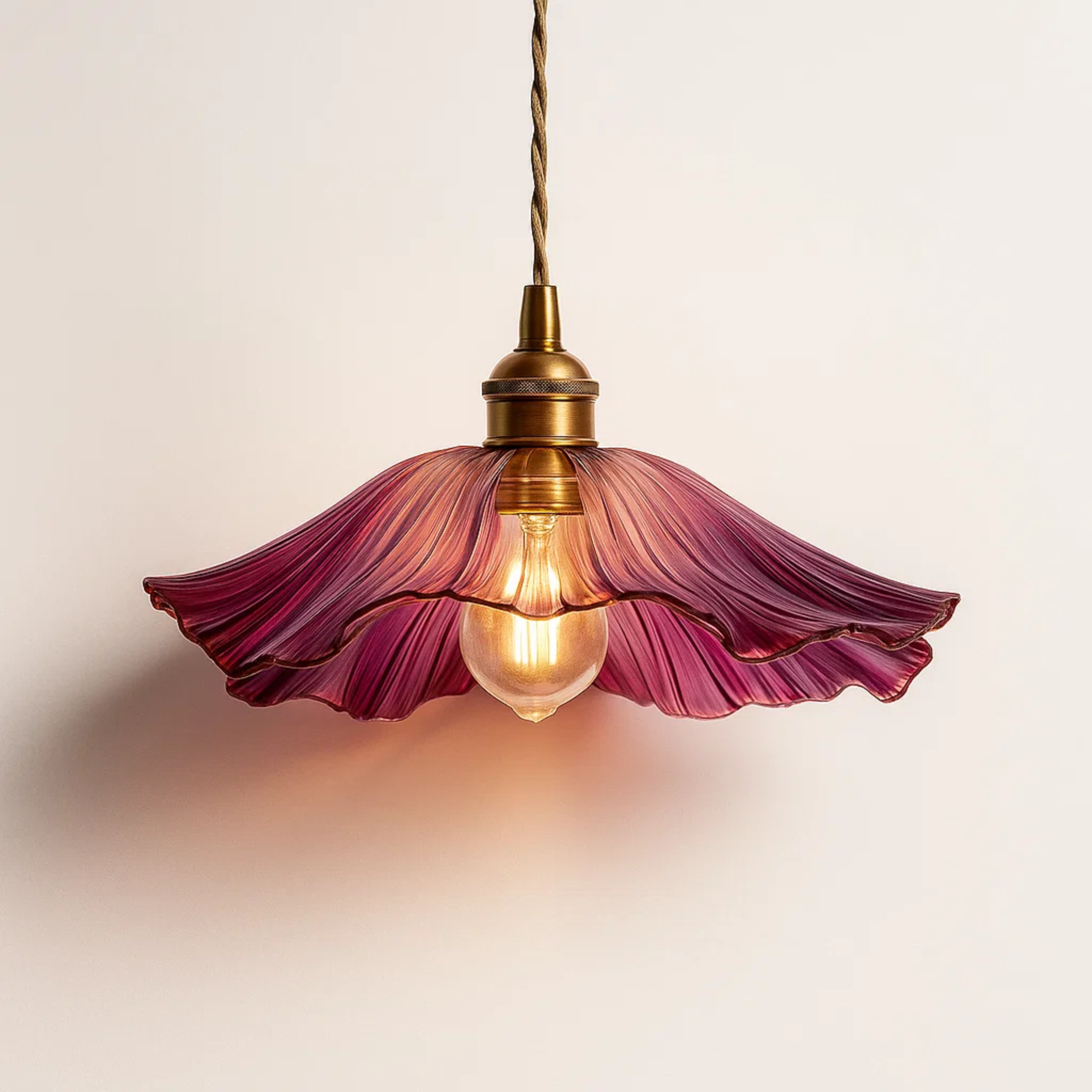 Klassieke bloemvormige glazen hanglamp