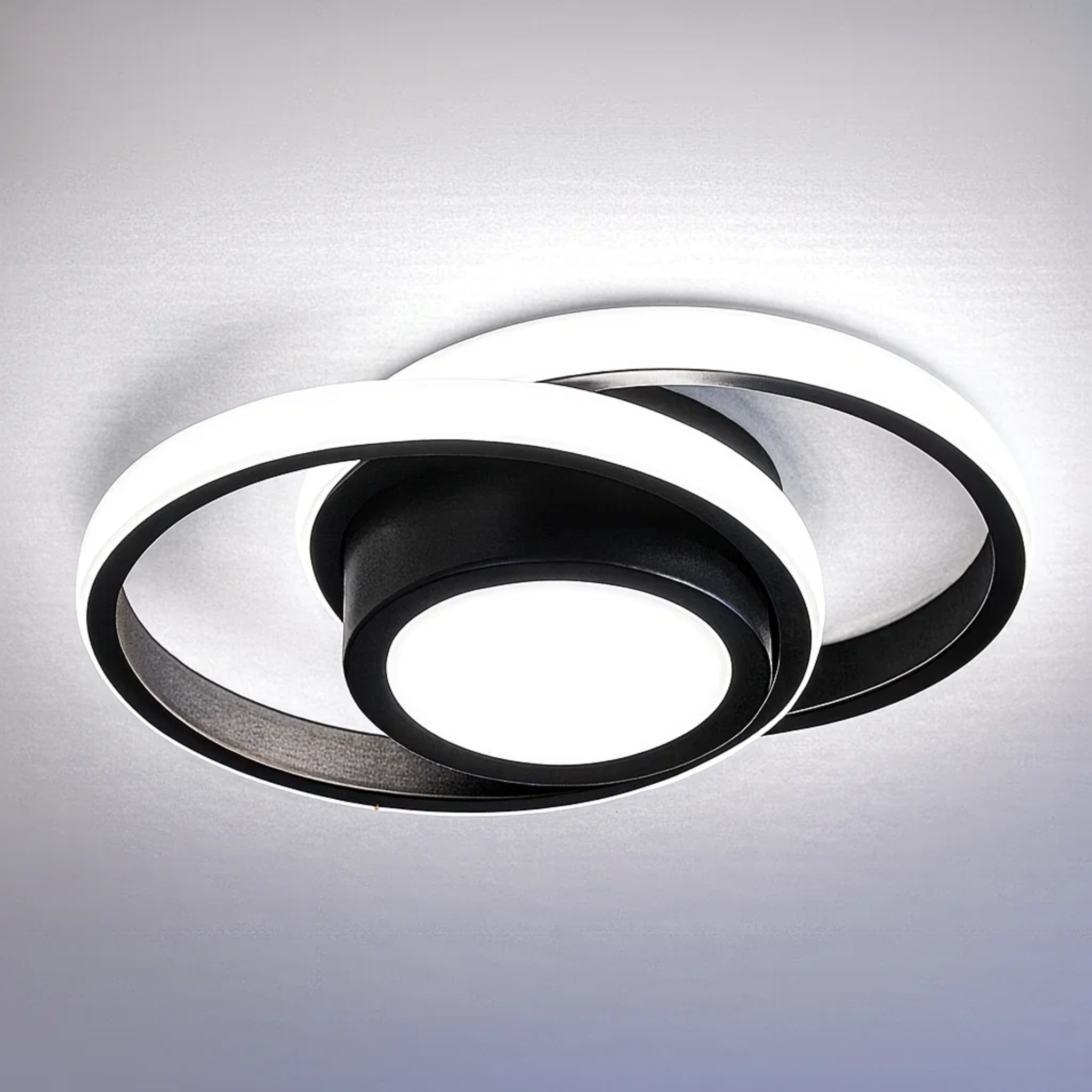 Double ring ceiling lamp with calm appearance