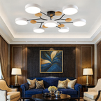 Moderne loftlampe med runde skiver og subtilt trælook