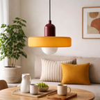 Bauhaus plafondlampen met glas en kleuraccenten