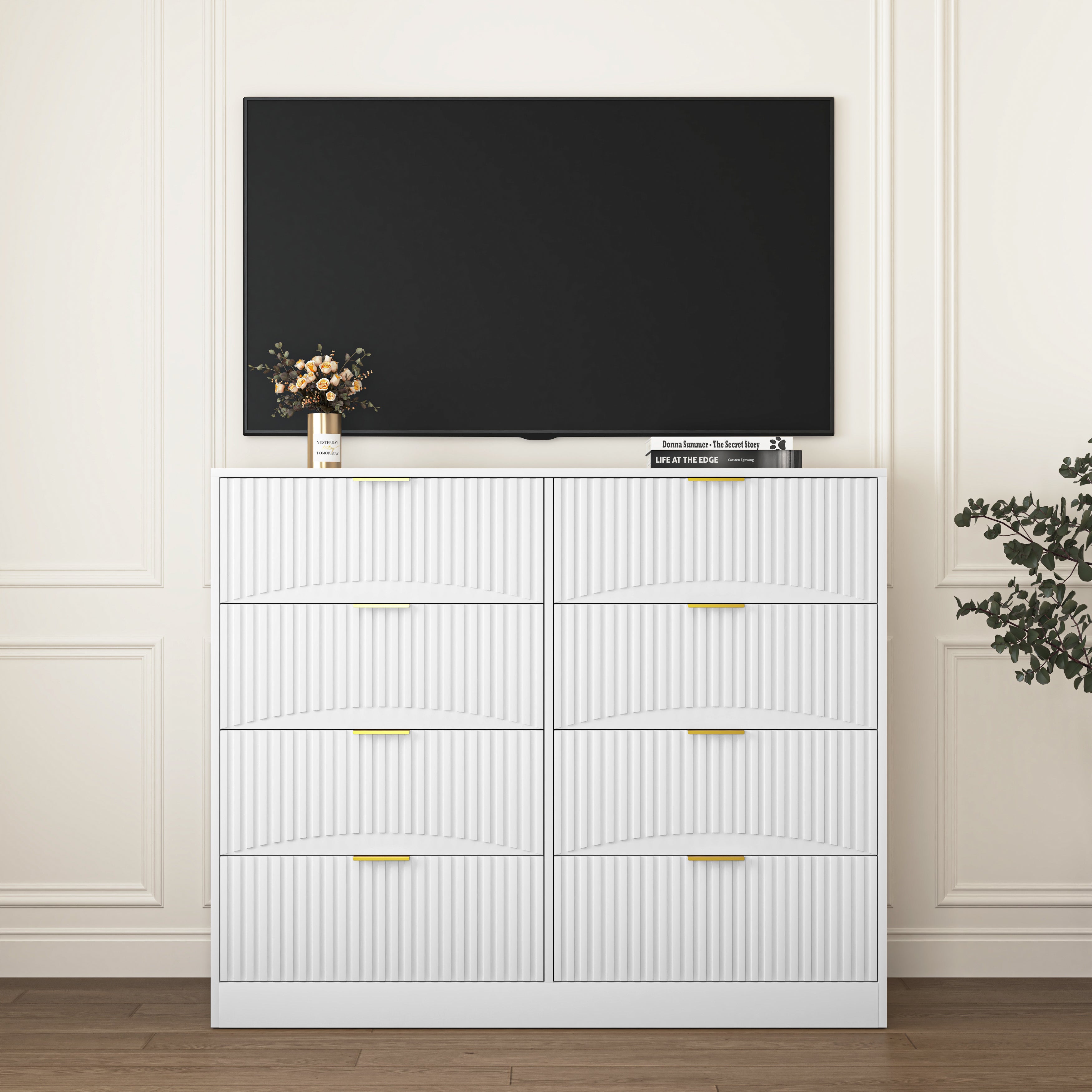 Gry Dresser