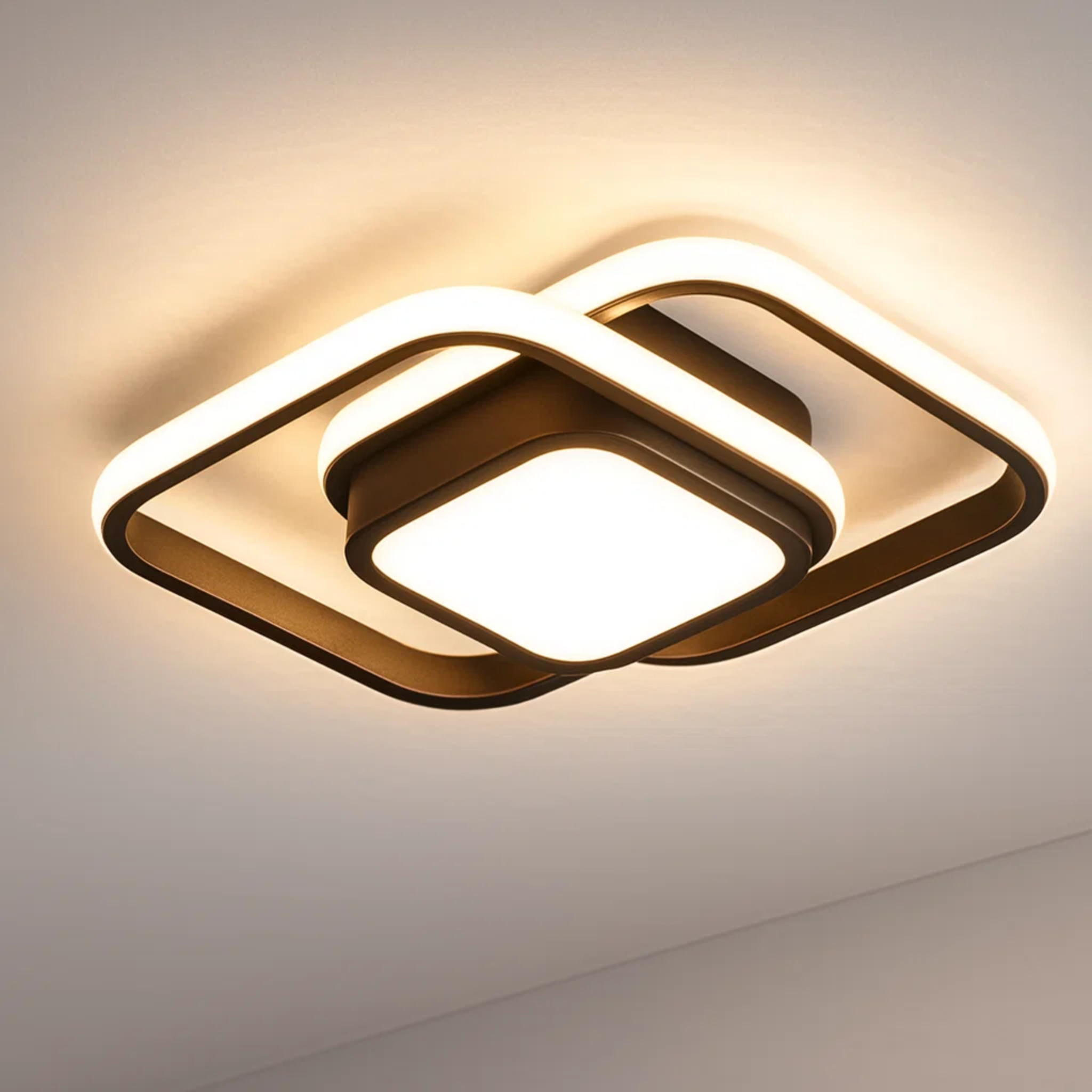 Double ring ceiling lamp with calm appearance