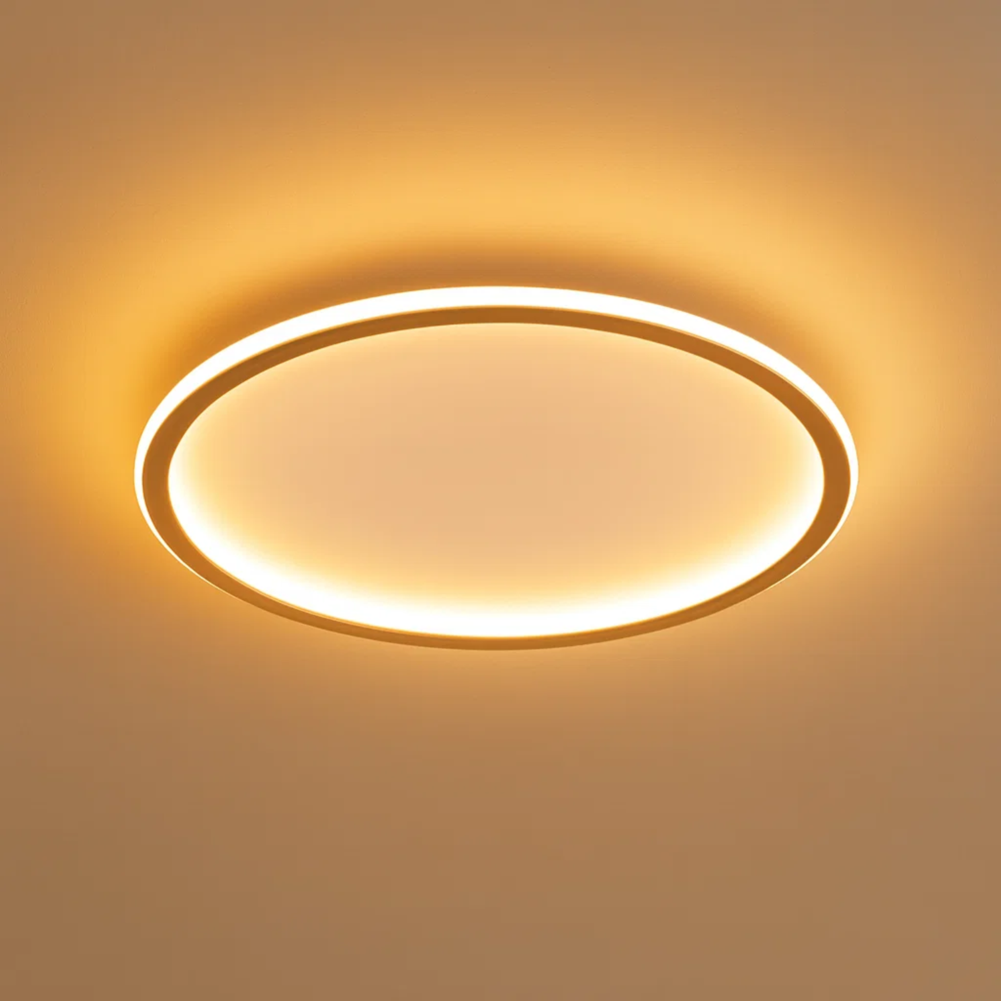 Moderne schlanke Ring-Deckenleuchte