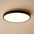 Ronde plafondlamp met warme houtlook en zacht
