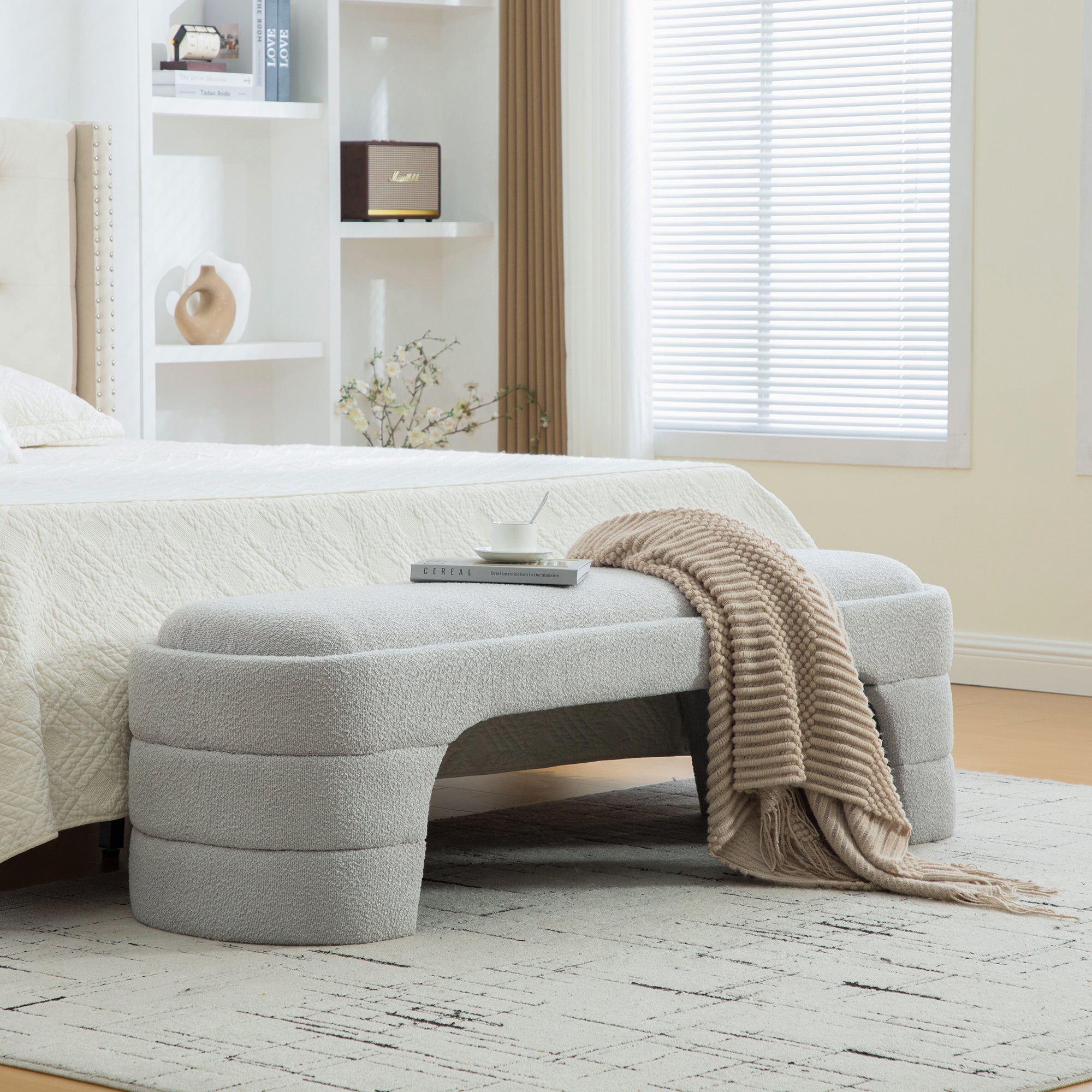 Hjalmar Boucle Bench