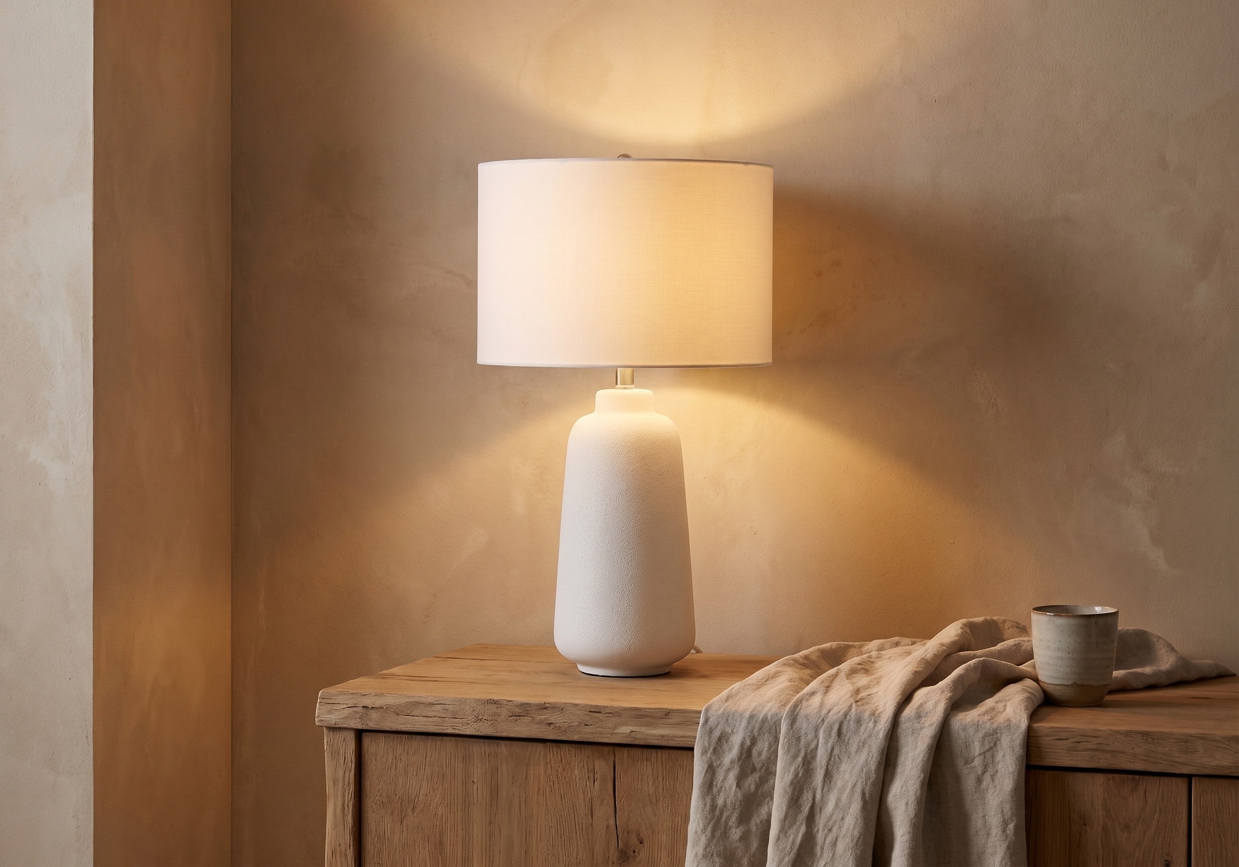 Bera Ceramic Table Lamp