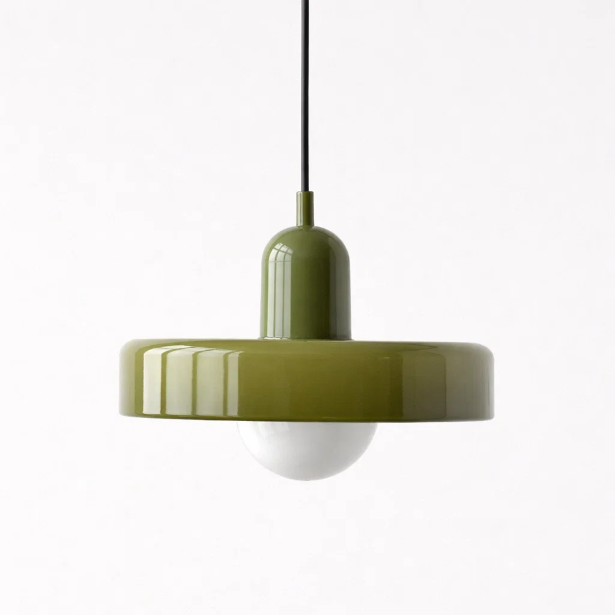 Bauhaus plafondlampen met glas en kleuraccenten