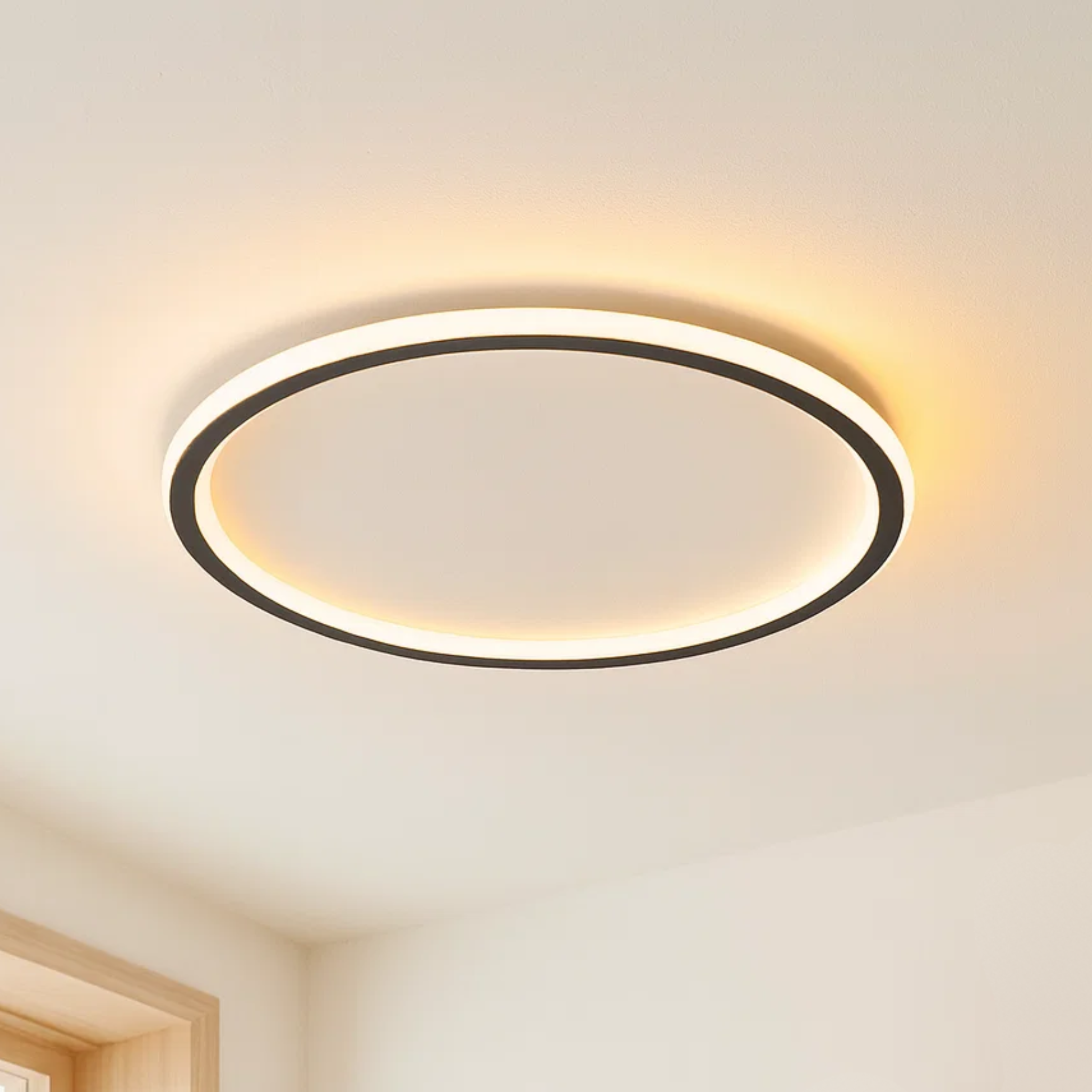 Moderne schlanke Ring-Deckenleuchte