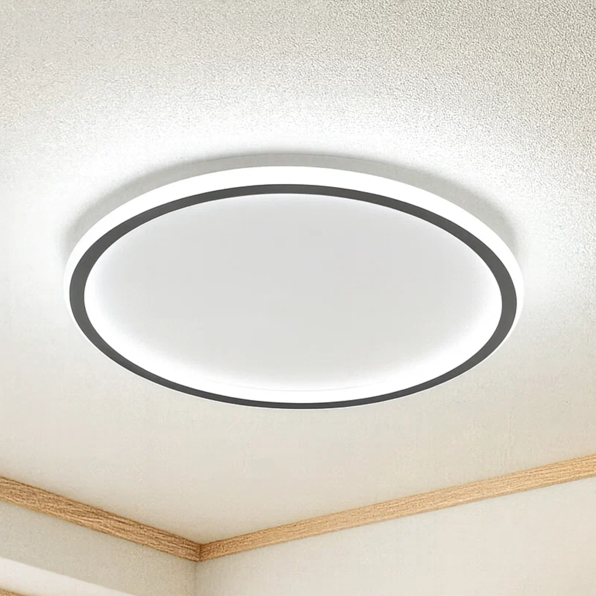 Moderne schlanke Ring-Deckenleuchte