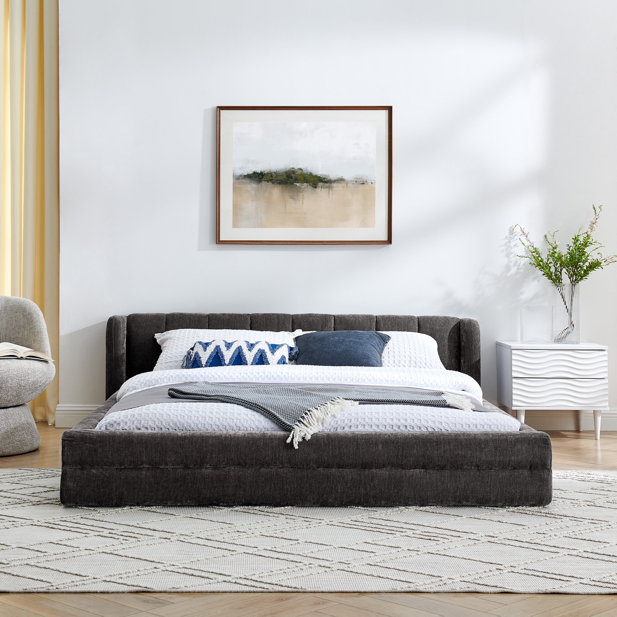 Lauge Round Queen Platform Bed Frame