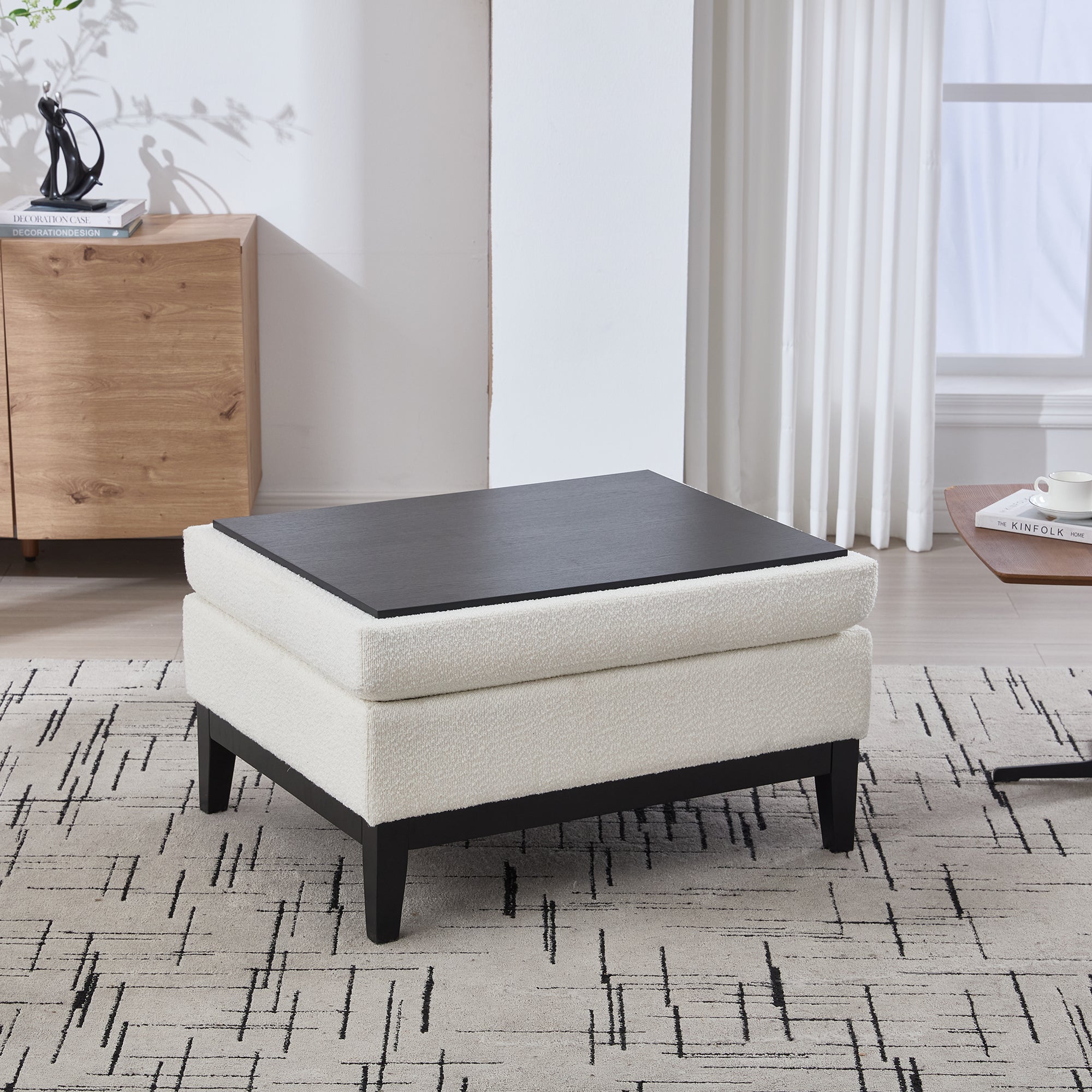 Aksel Storage Boucle Ottoman
