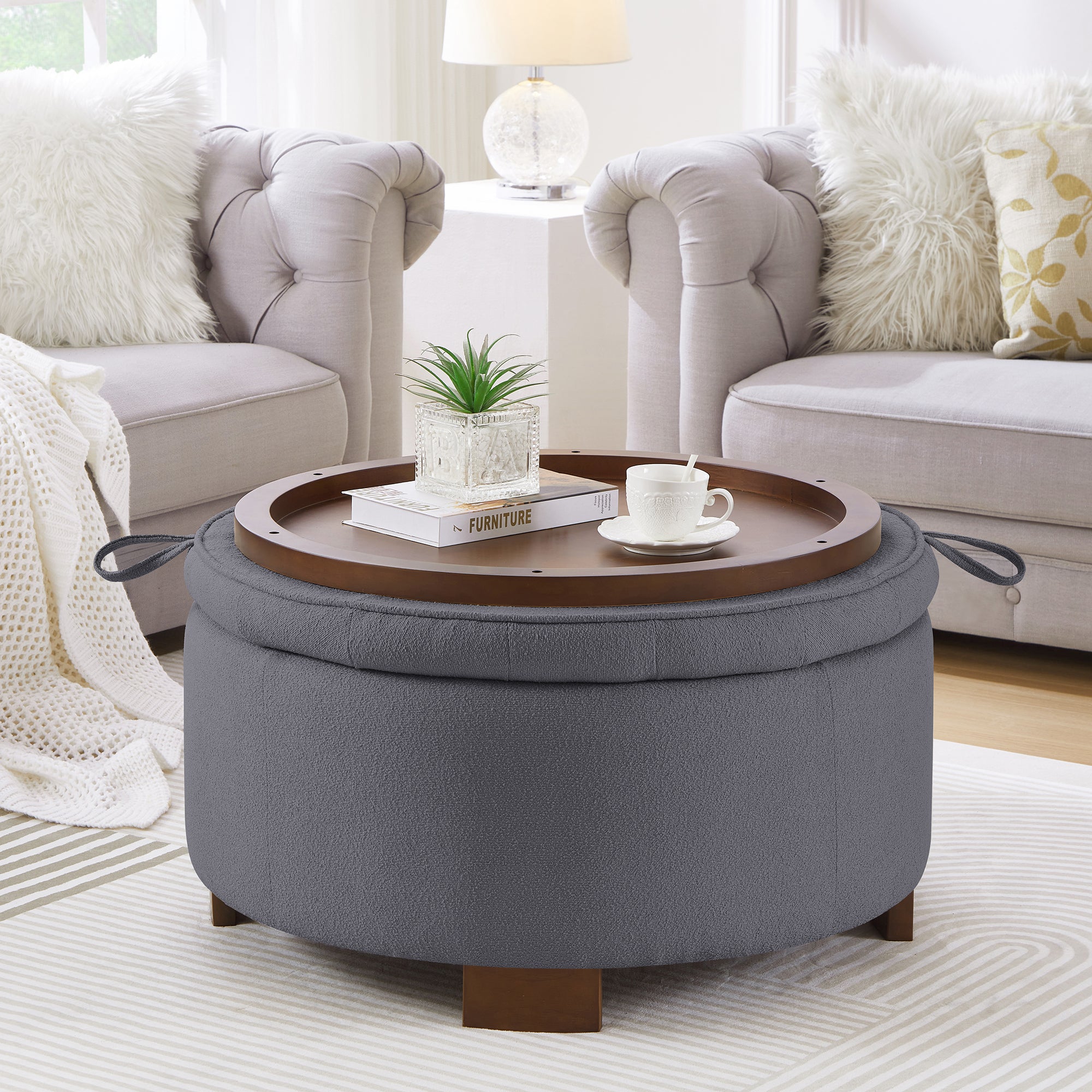Torhild Round Boucle Ottoman