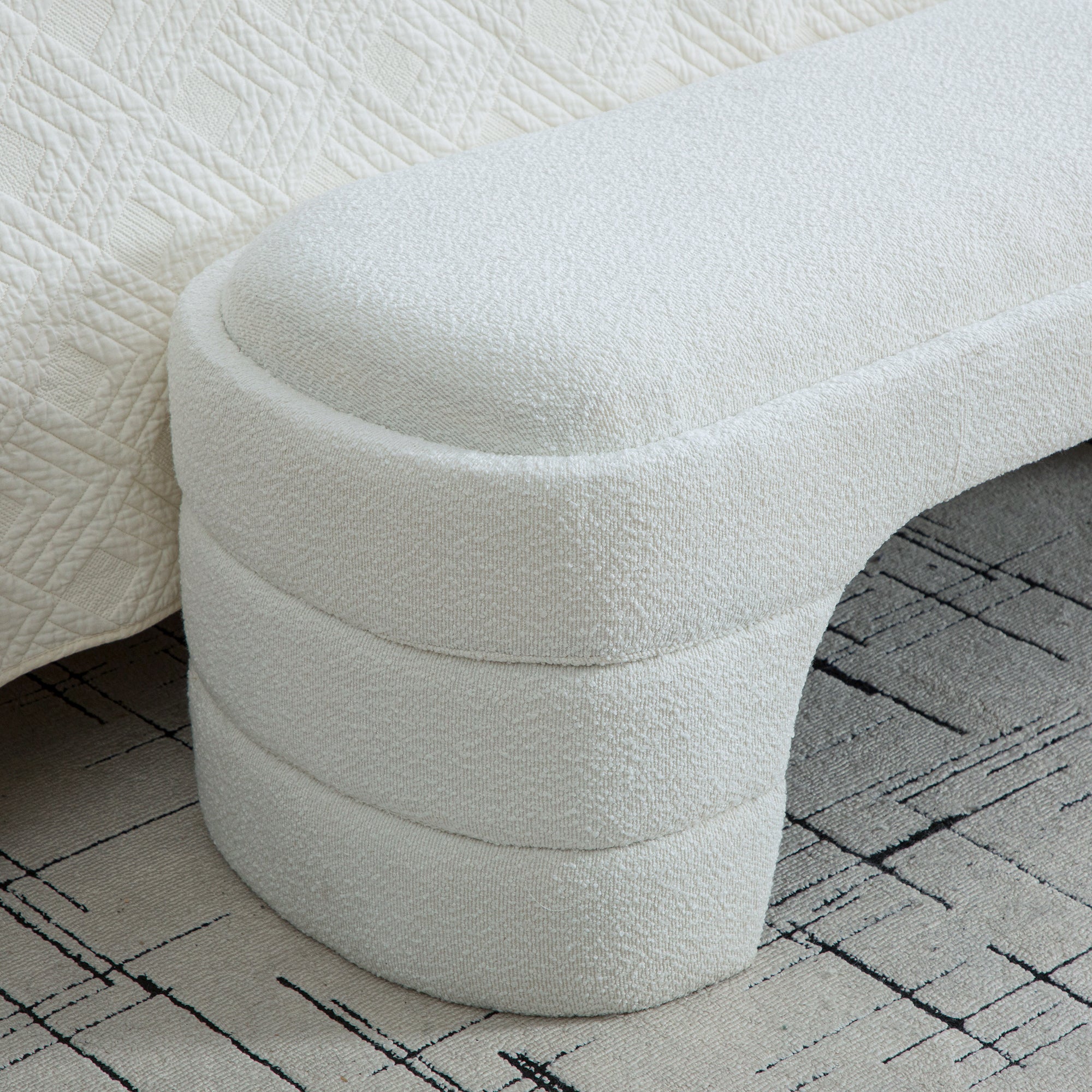 Hjalmar Boucle Bench