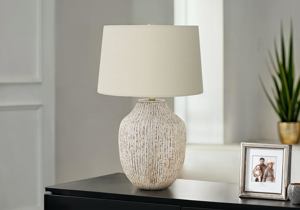 Yria Ceramic Table Lamp
