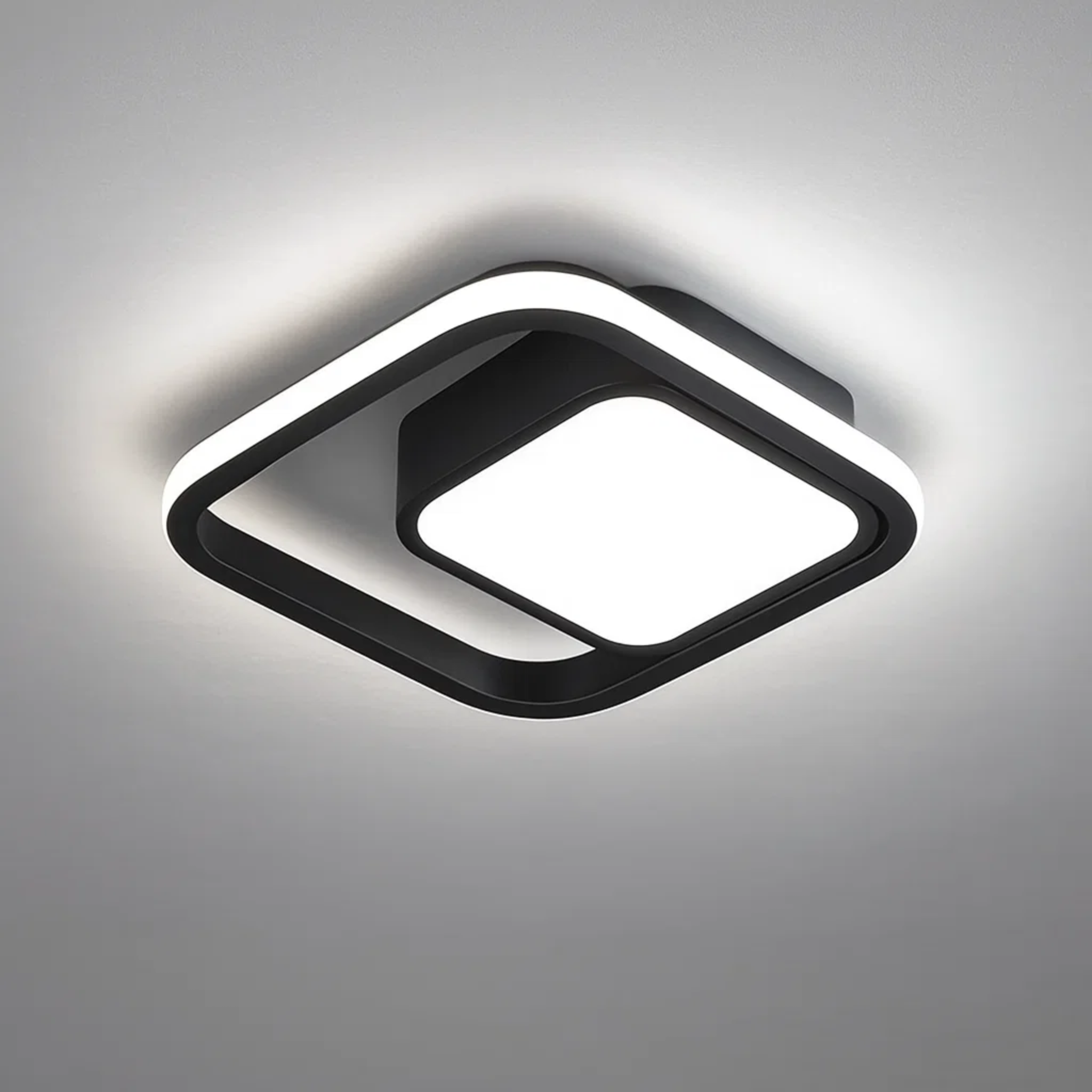 Double ring ceiling lamp with calm appearance