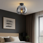 Mid-century stil glasloftlampe med stemningsfuldt lys