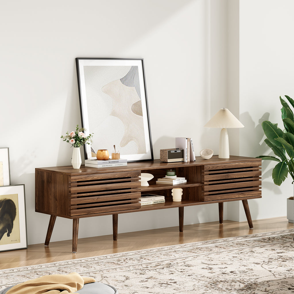 Uwe TV Stand