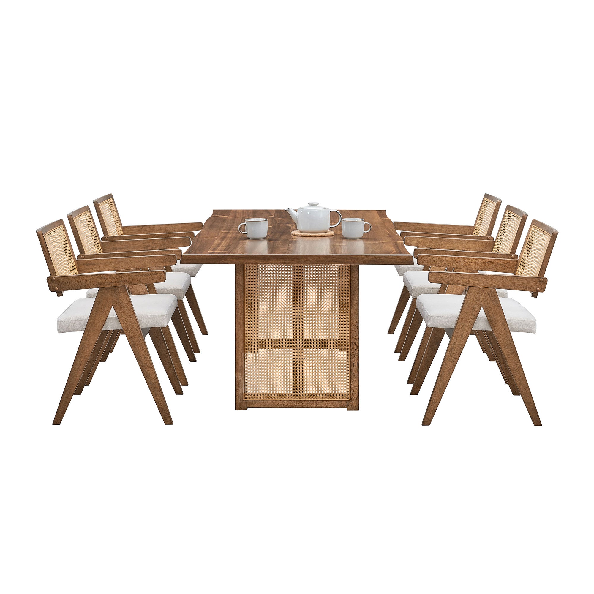 Gjord Rattan Dining Table