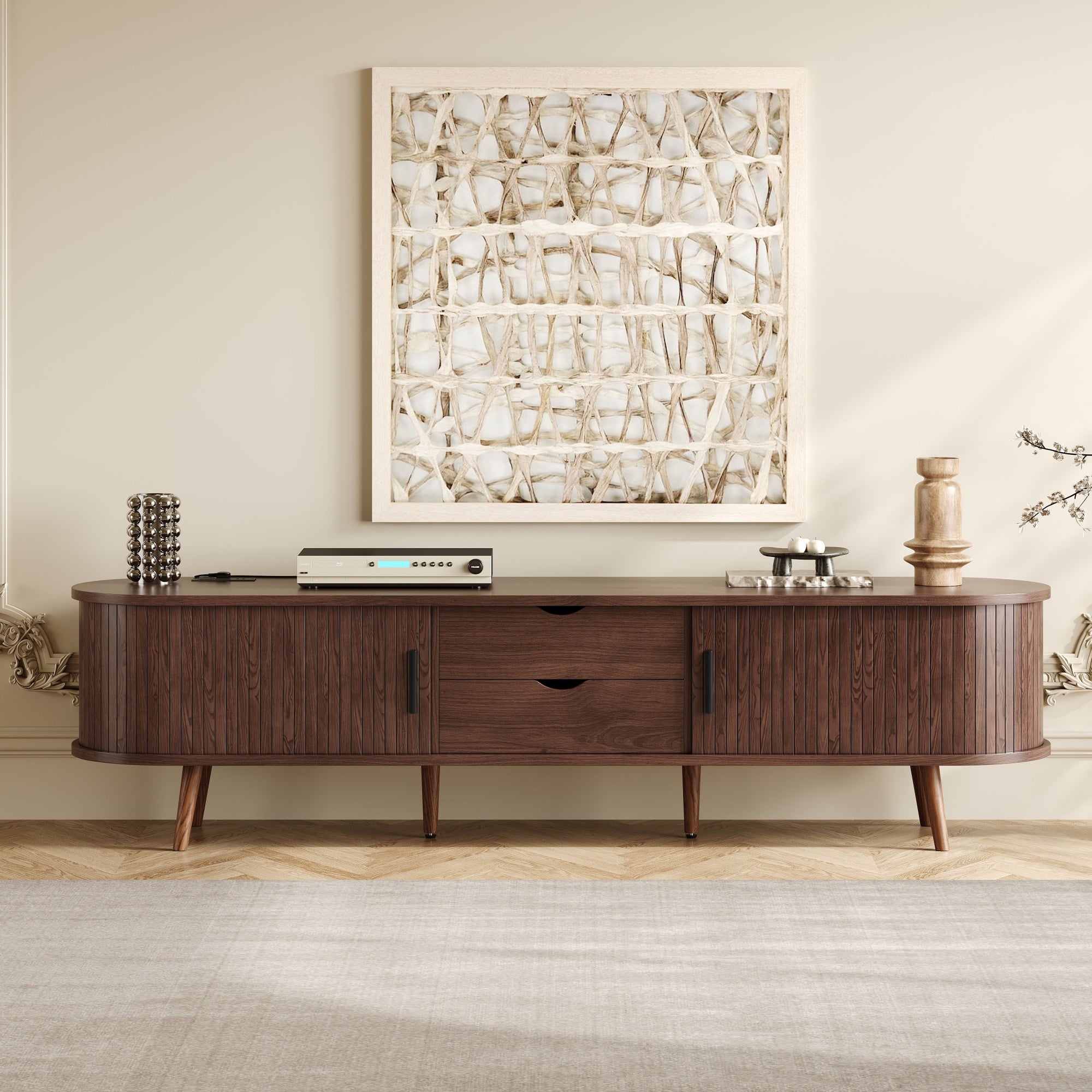 Lova TV Stand