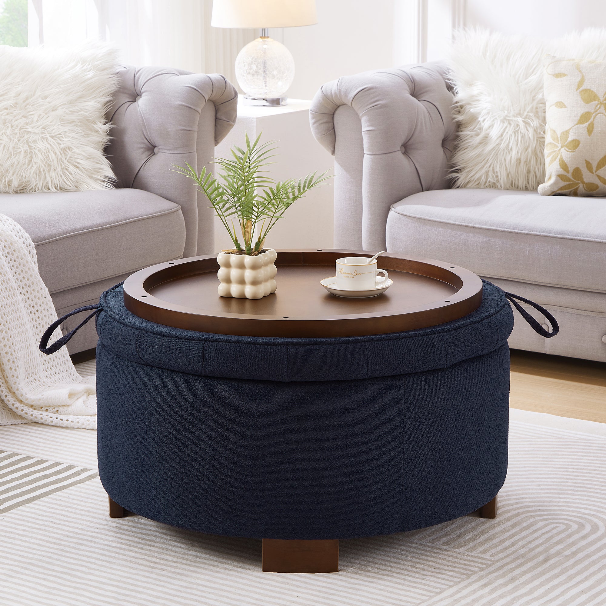 Torhild Round Boucle Ottoman