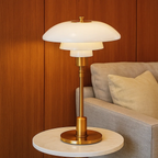 Tafellamp in retro design voor een warme sfeer