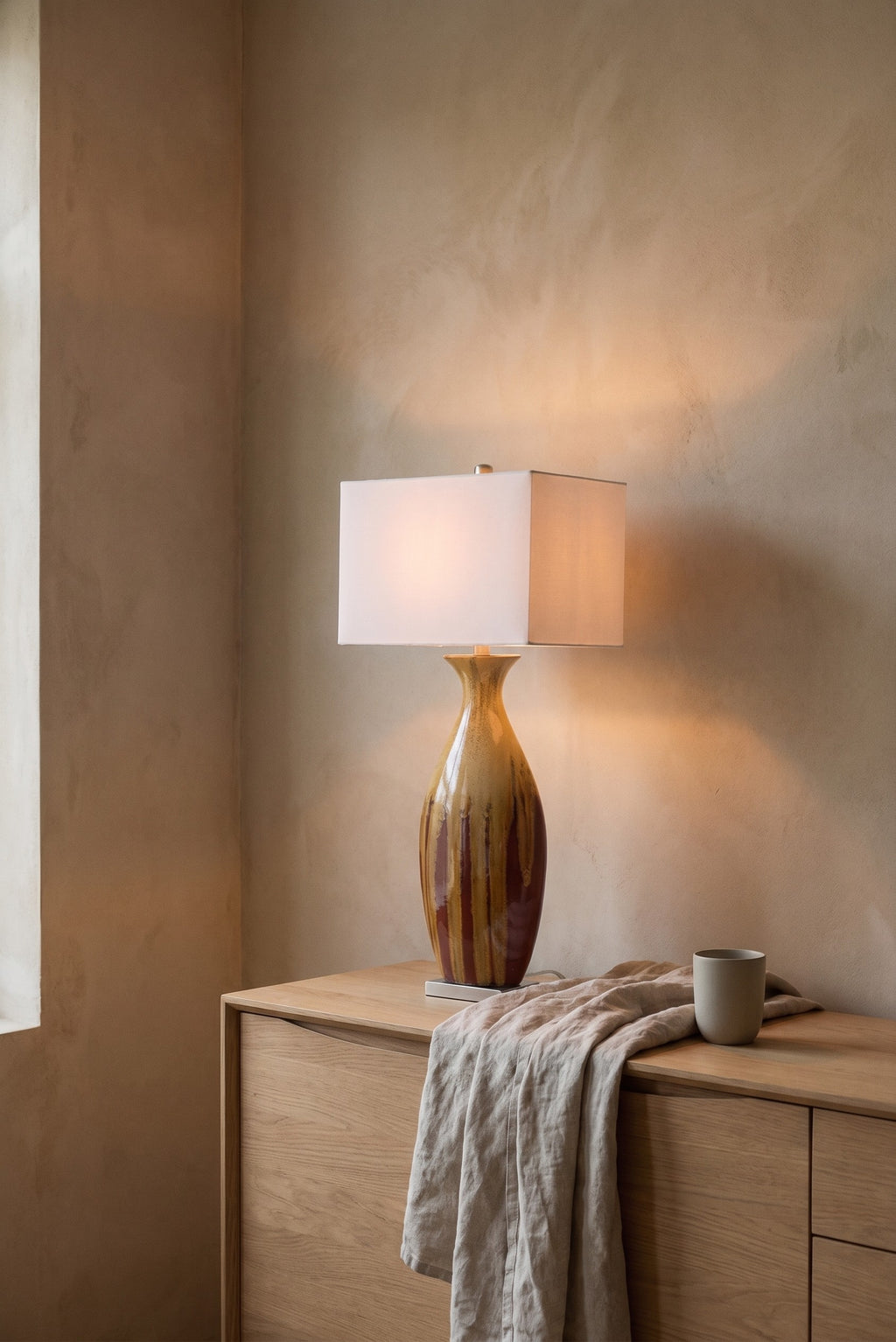 Kolfinna Ceramic Table Lamp