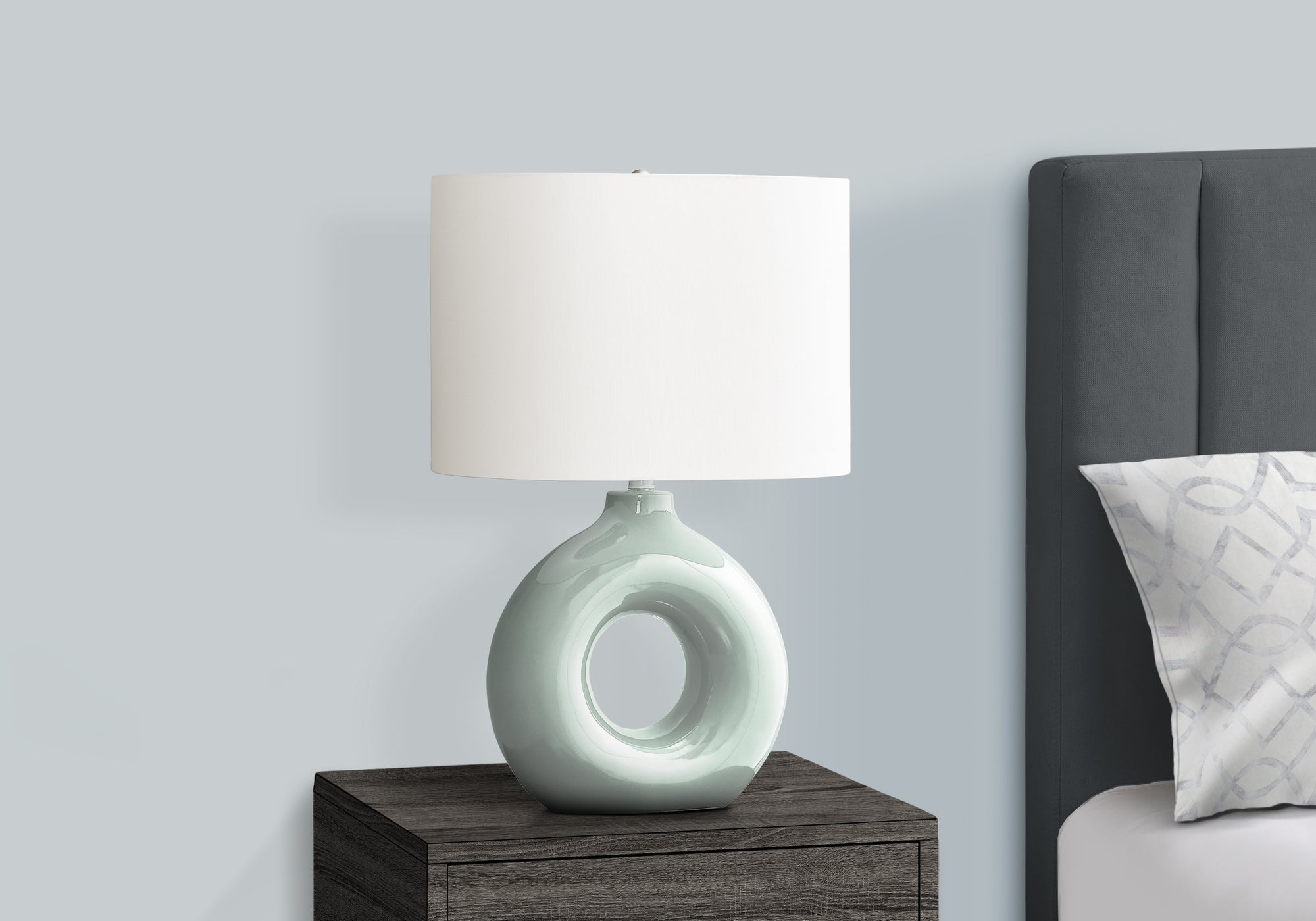 Gunnvor Ceramic Table Lamp