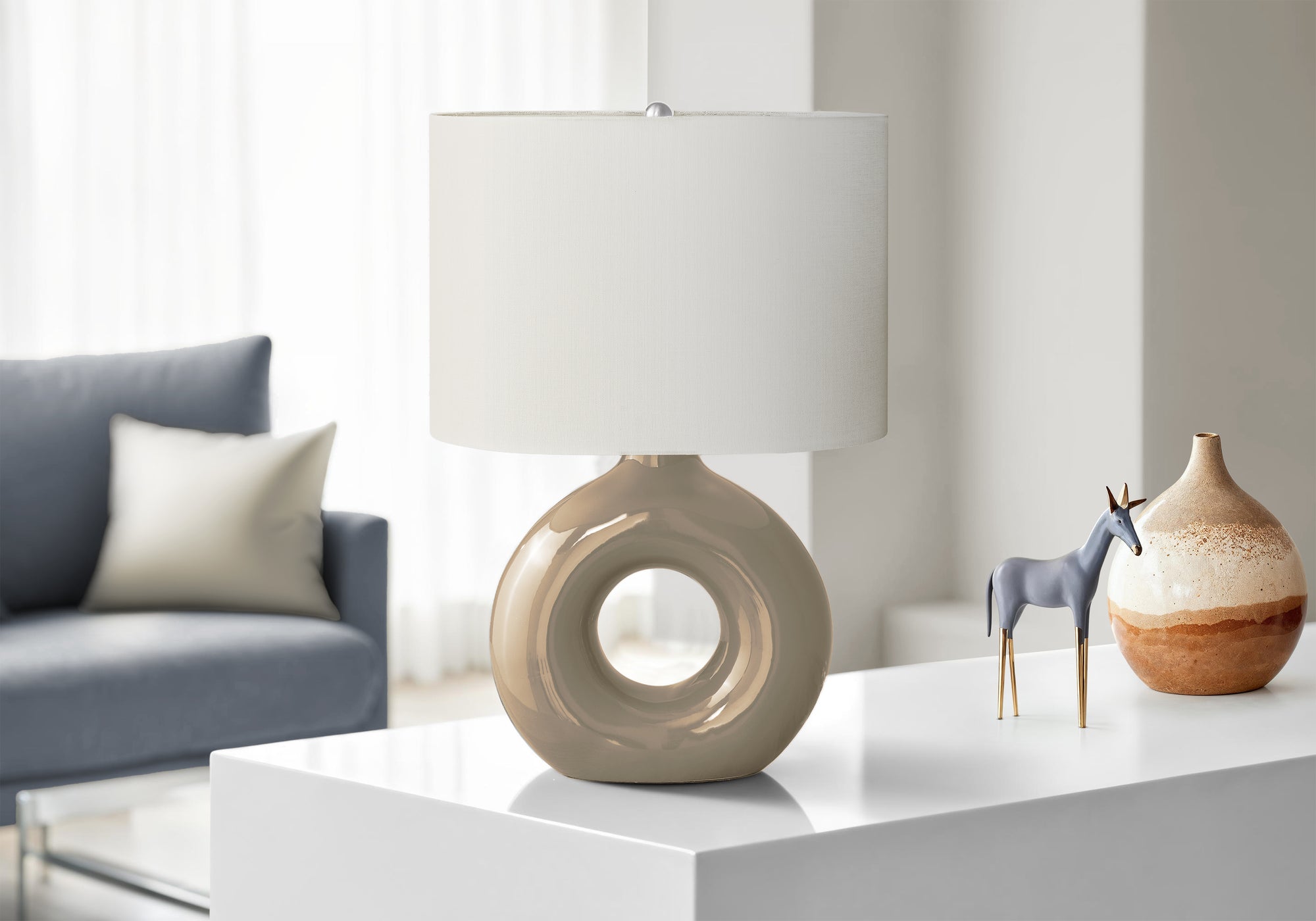 Eirin Ceramic Table Lamp