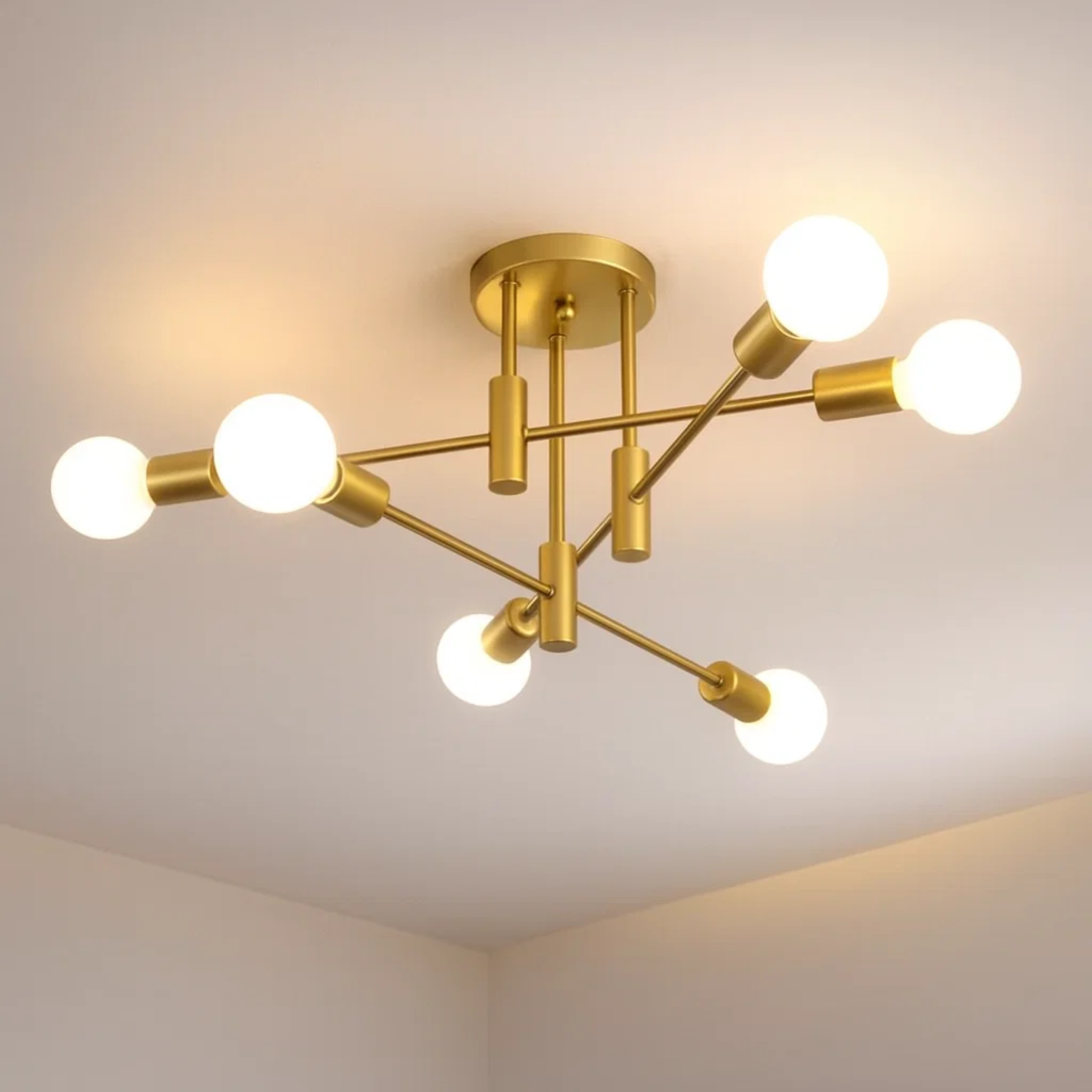 Moderne loftlampe med rund glaskugle